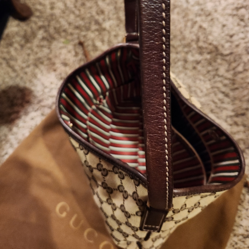 Gucci GG Canvas Med Britt Hobo & D Ring GG Canvas Compact Wallet - Picture 6 of 14